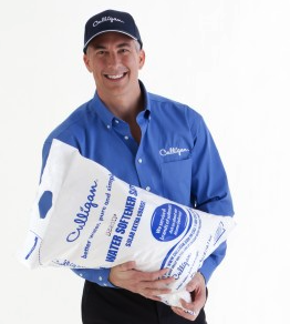 Culligan of Weatherford salt delivery man holding bag